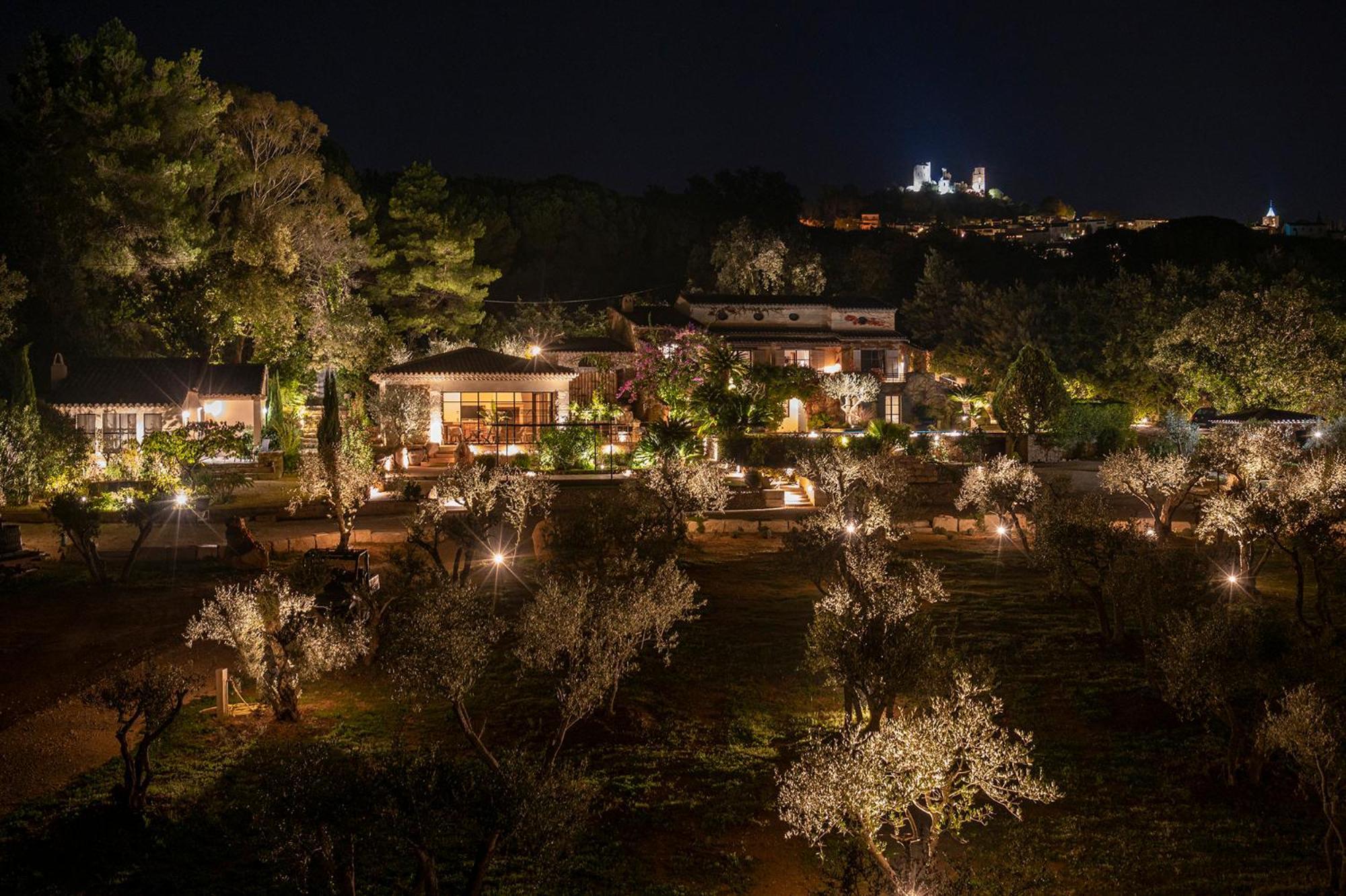 Le Clos De Mansart Bed & Breakfast *
