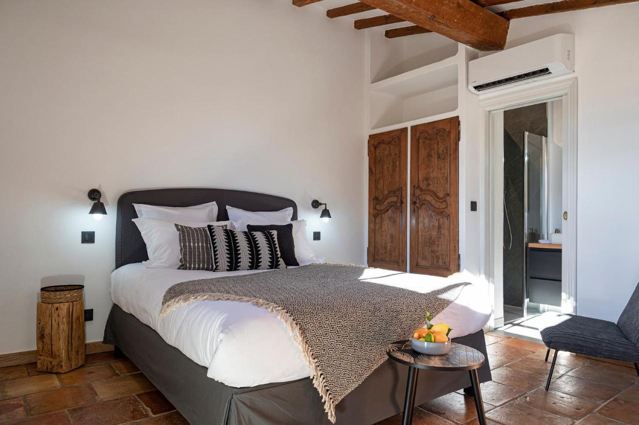 Le Clos De Mansart Couette-café Grimaud